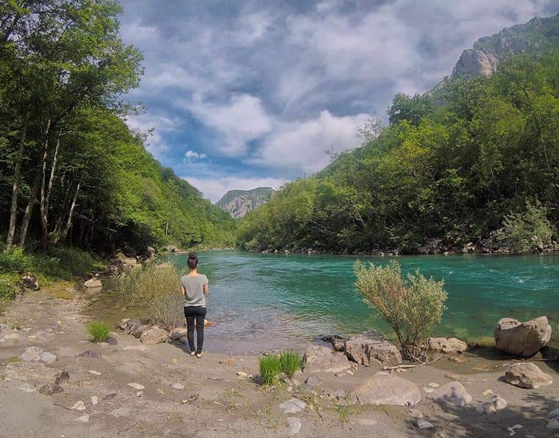 Getting paid work abroad without experience is the best thing I did!